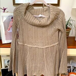 Cozy Tan Knit Sweater NWOT with a little bit of sparkle.